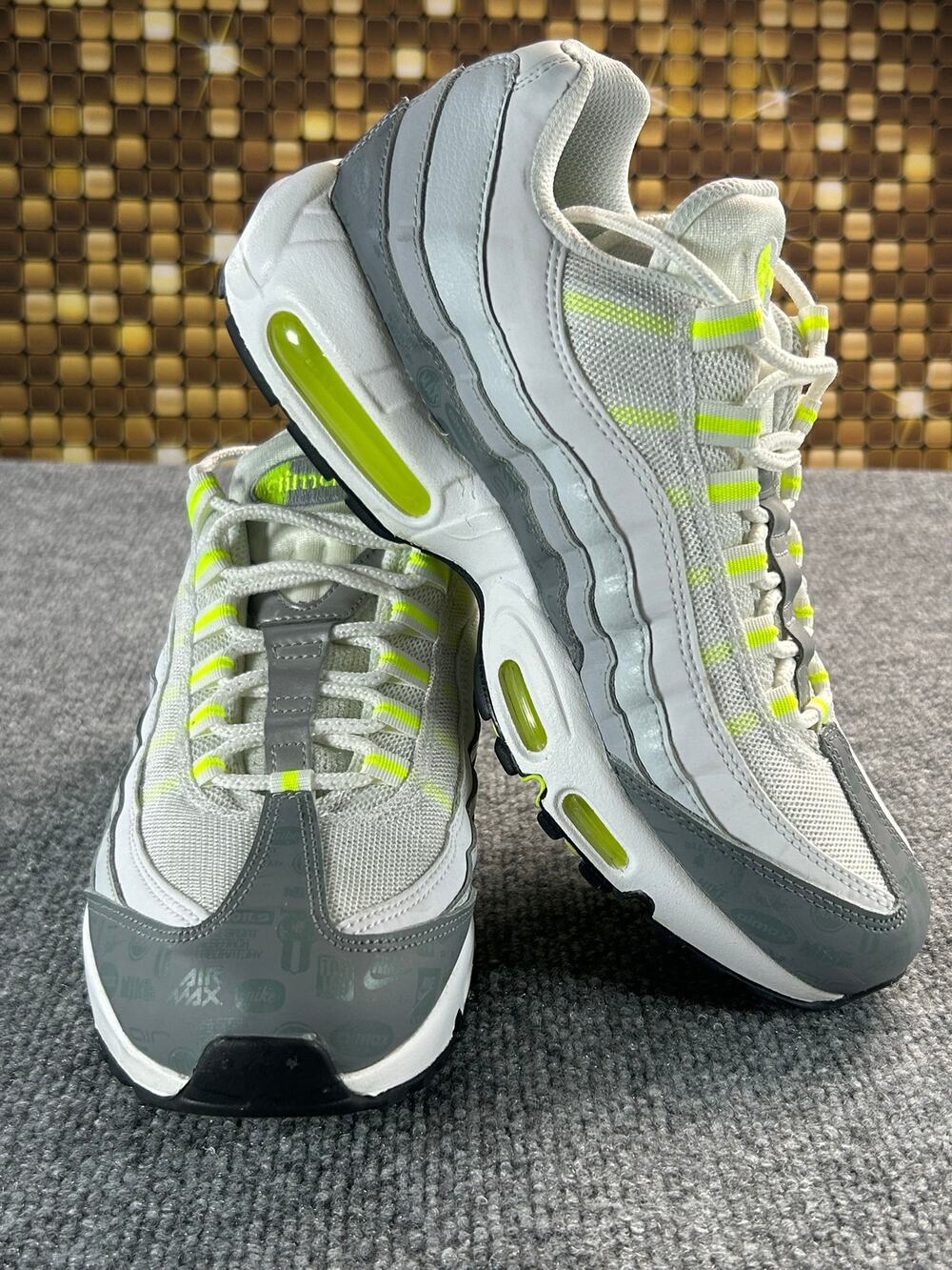 Nike Air Max 95 SE Logo Pack Neon Volt Gray White Men's Size 8 Running Shoes
